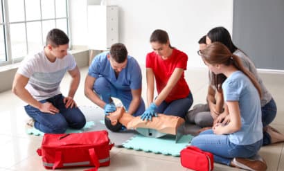 young people during the first aid training
